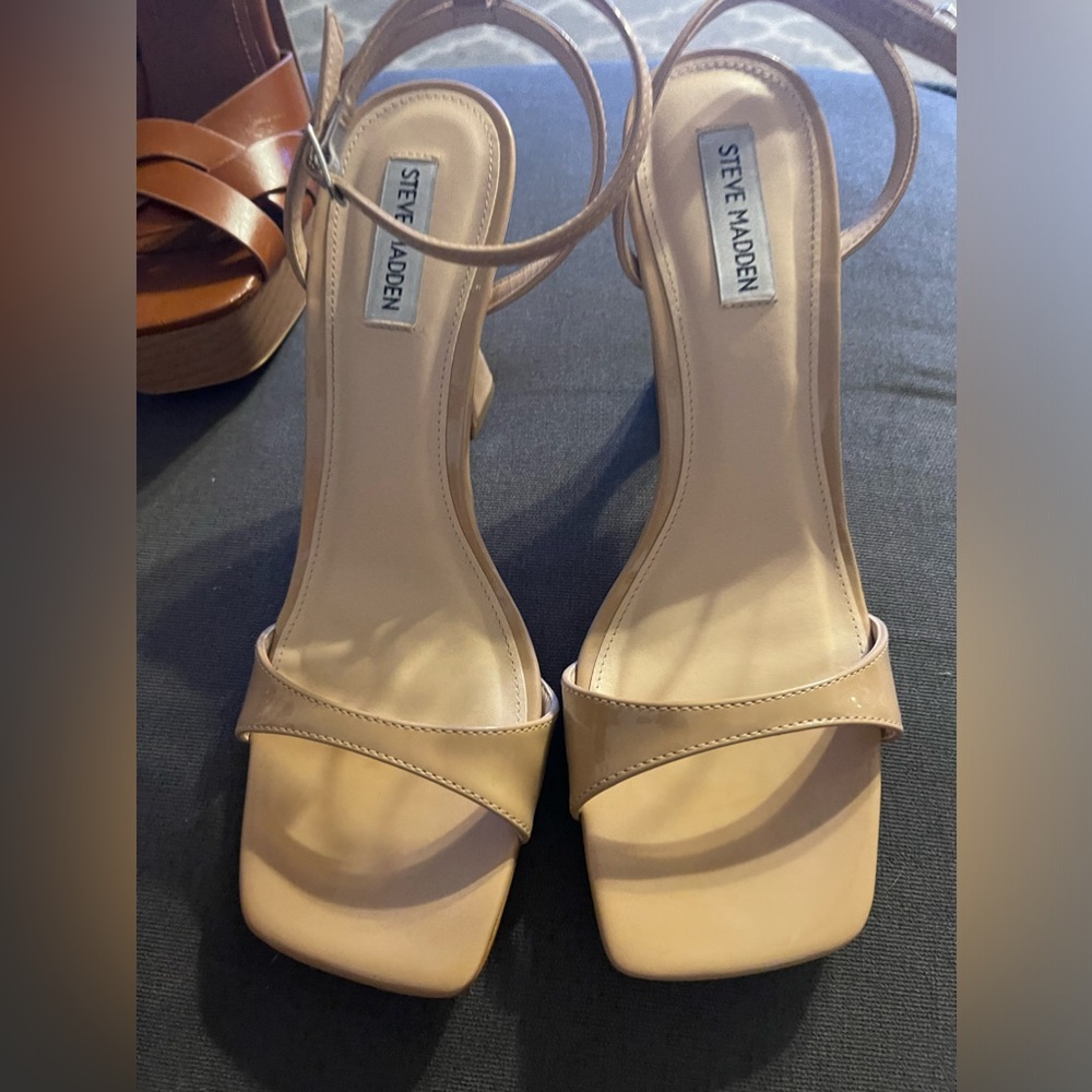 Set of 3 beautiful brand new never use Zara and Steve Madden heel shoes.